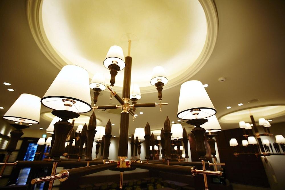 S.Training Center Hotel Osaka Buitenkant foto